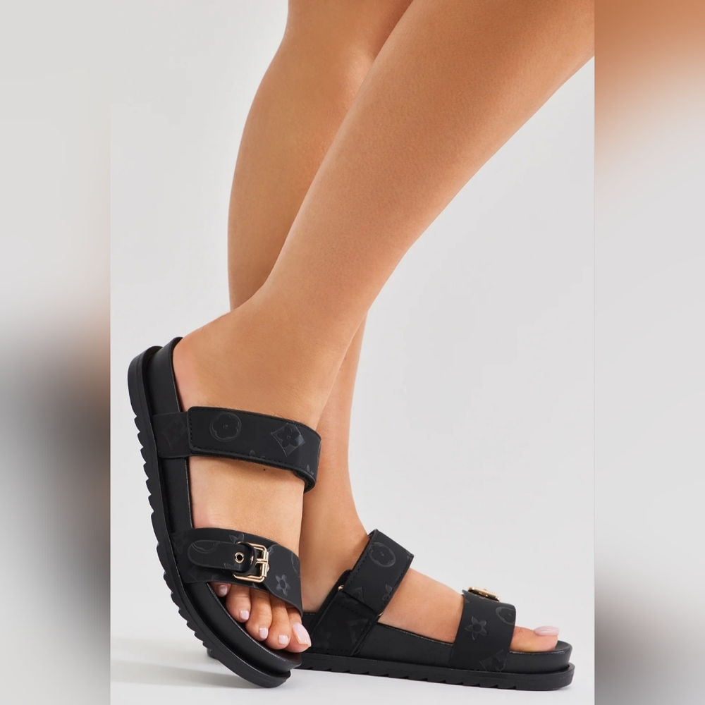 Millie Double Strap Slides - Black - FashionNova